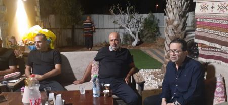 اللجنة الشعبية في الطيبة بزيارة لبيت عائلة حجاج المهدد بالهدم